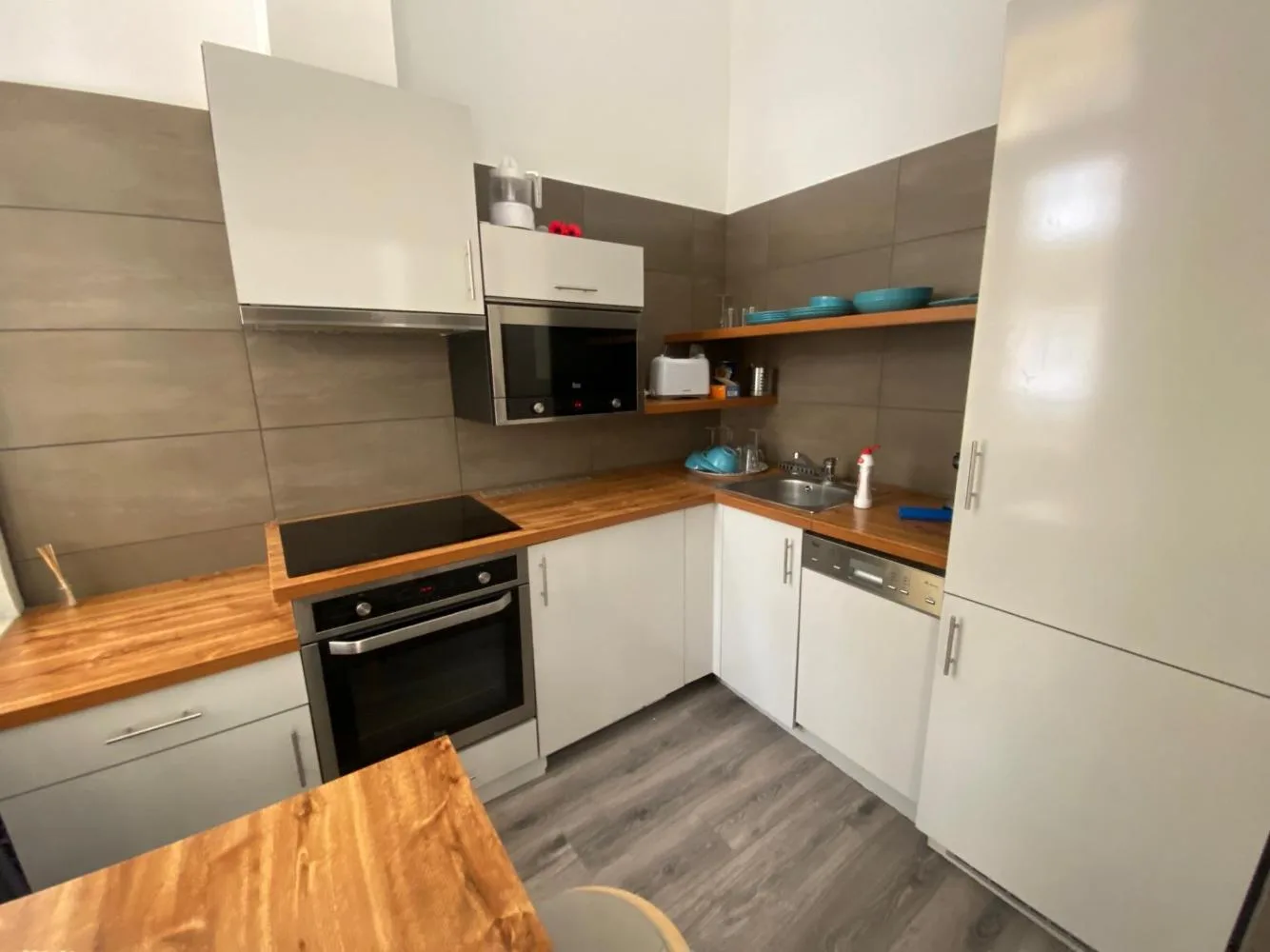 Barna Apartman