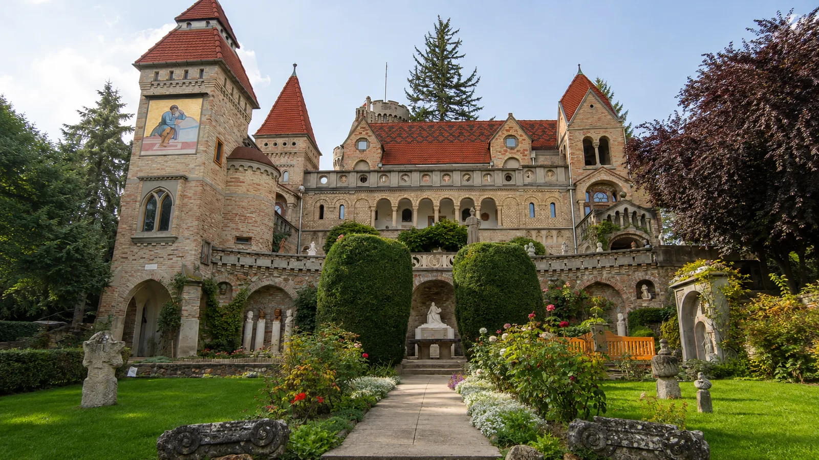 Bory-vár – Székesfehérvár
